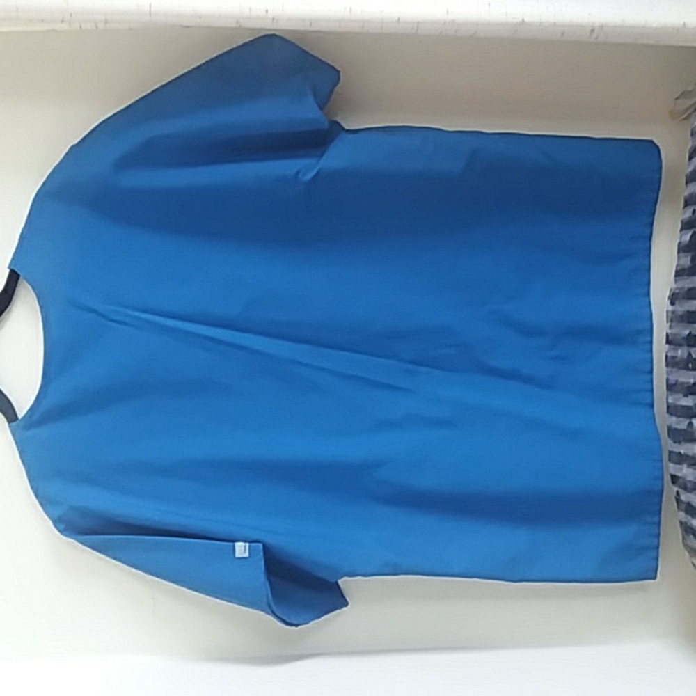 Royal Blue Fundamentals Scrub Top - Picture 2 of 5